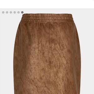 Elegant Brown Skirt